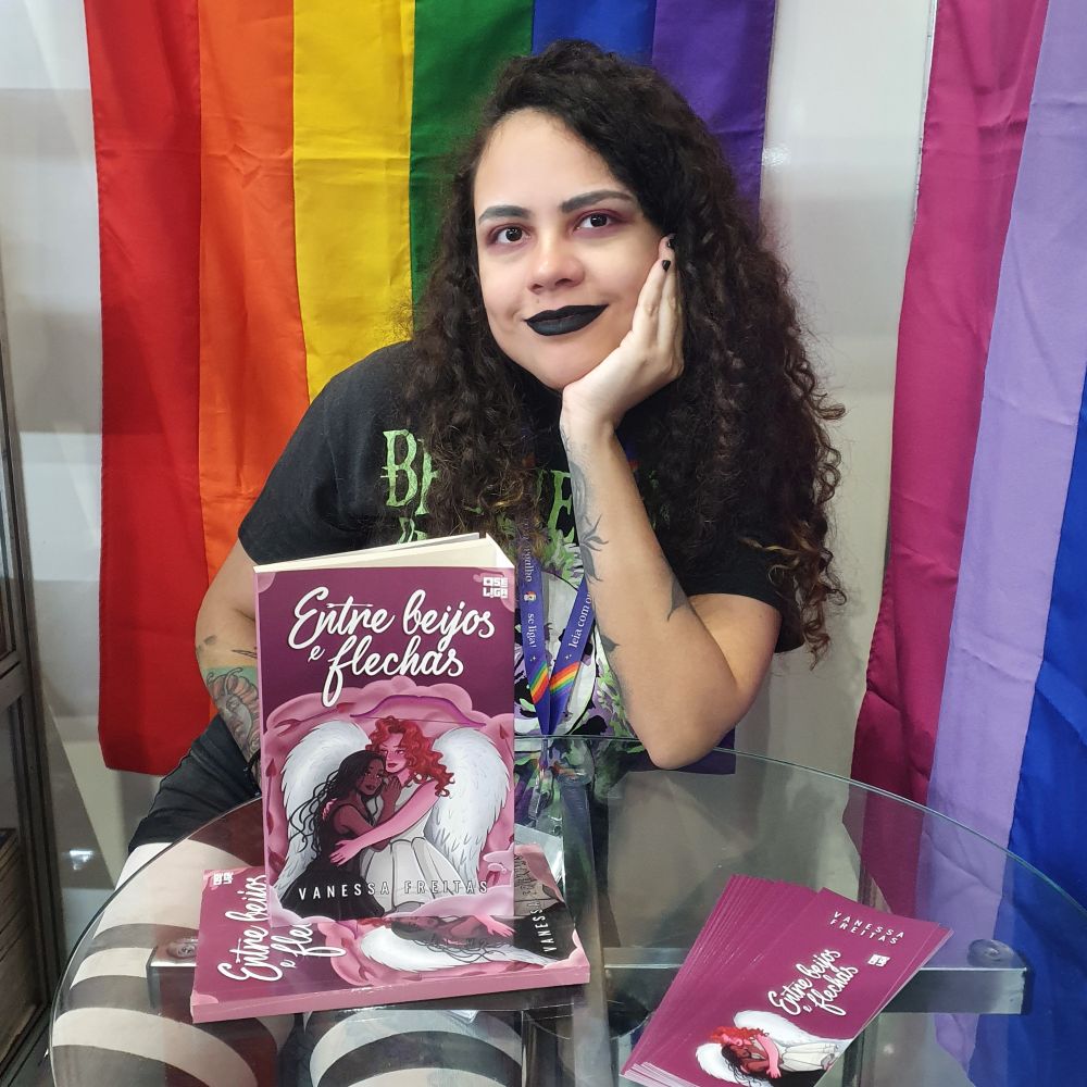 Vanessa esgotou na Bienal 📚
