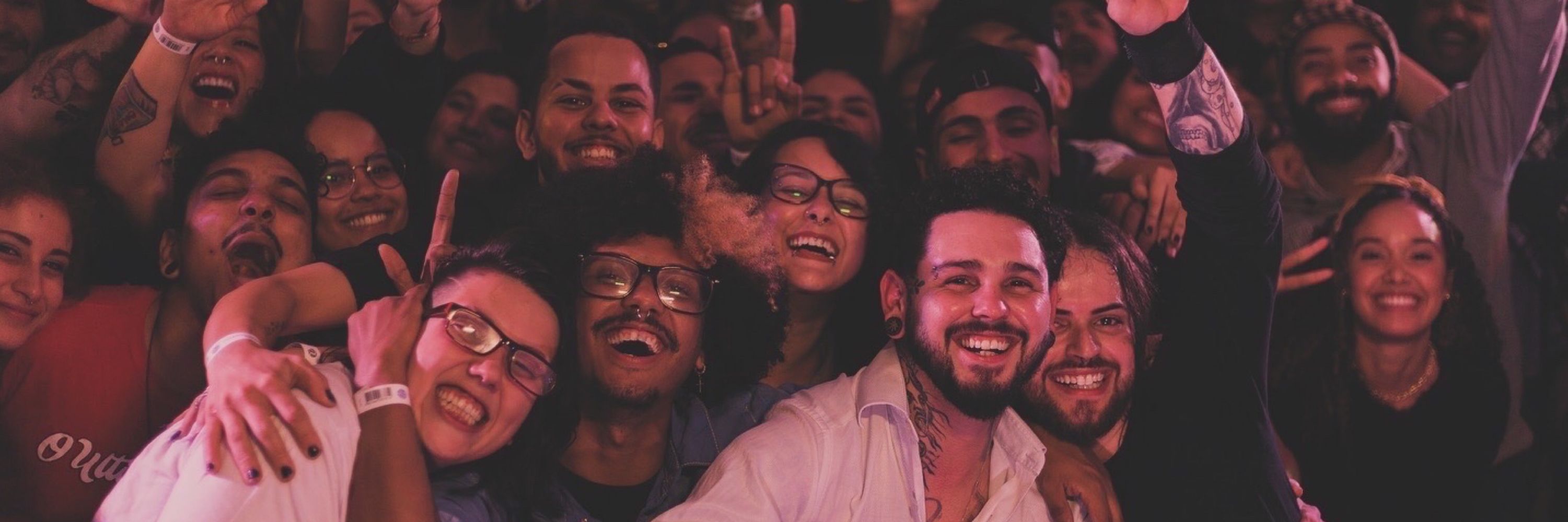 ~ a mina que toca baixo