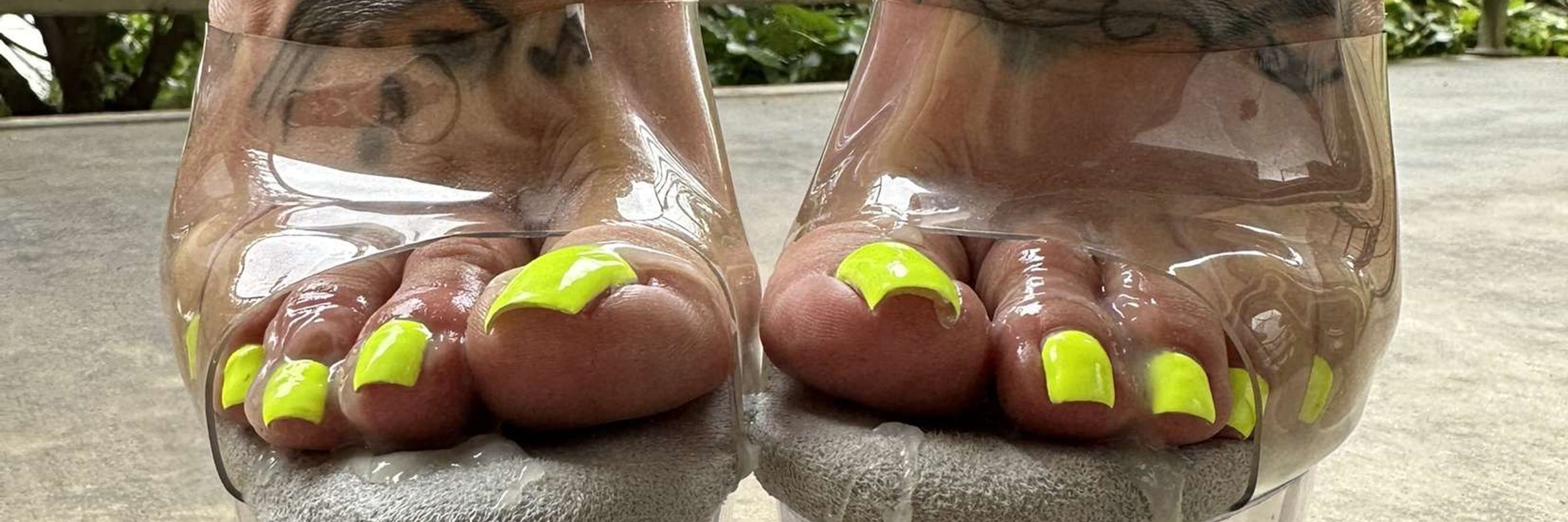 SERVINGBAREFEET 