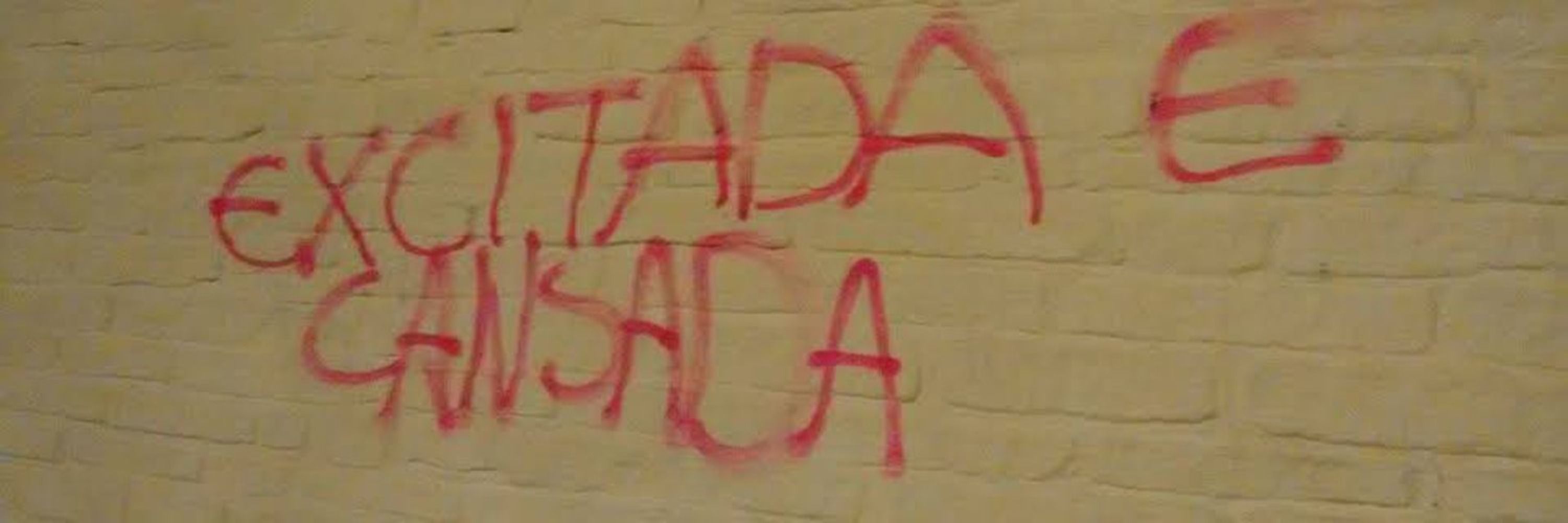 excitada e cansada