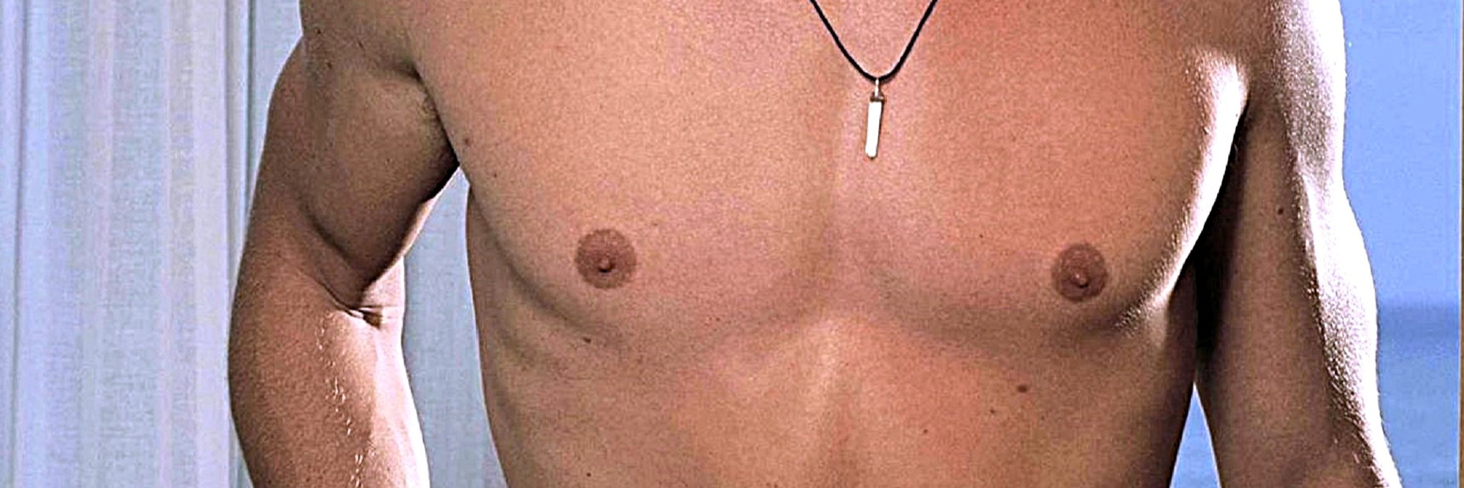 Chris Hemsworth Nipples