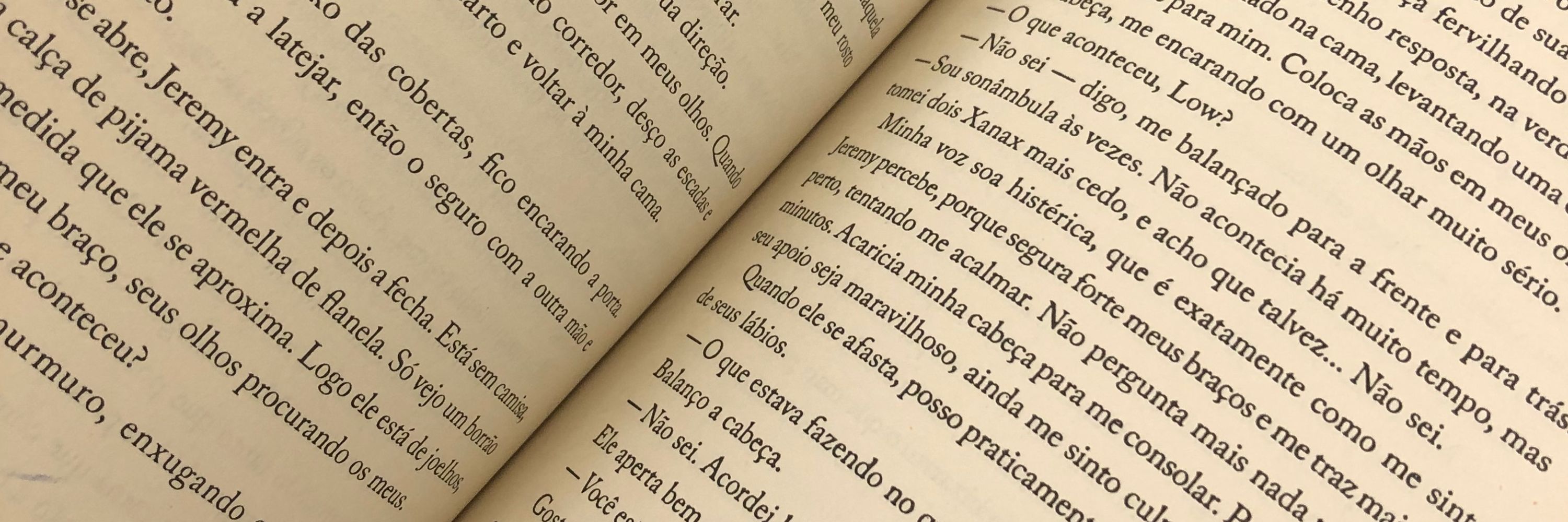 books and texts 📖