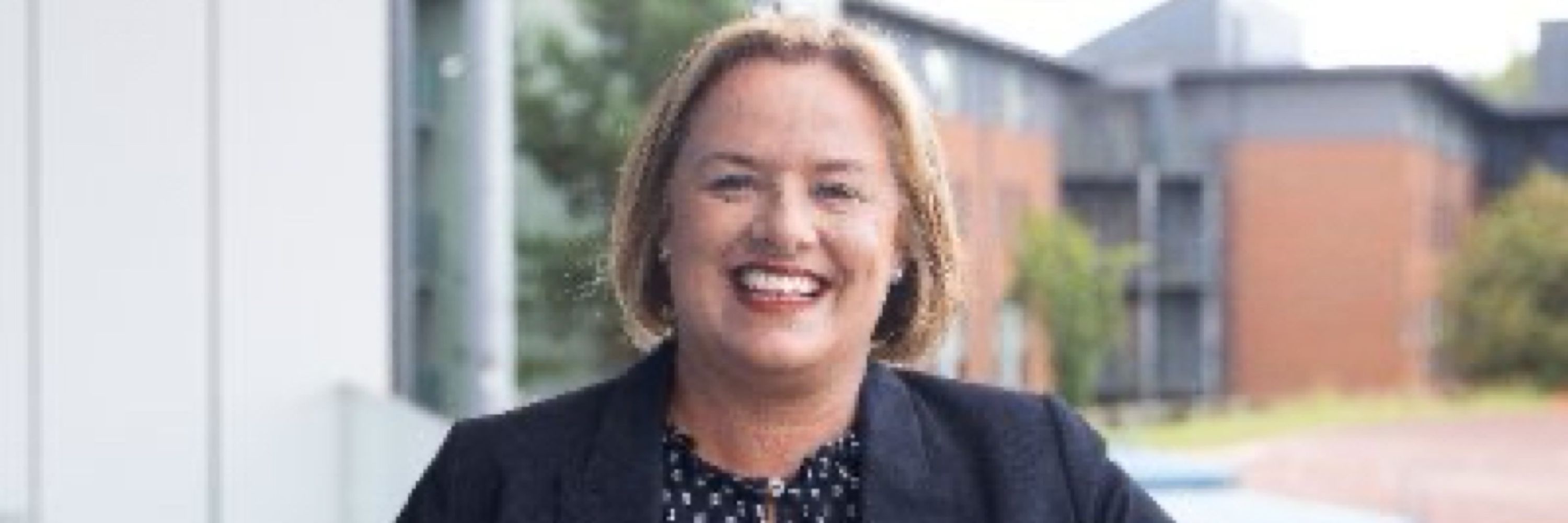 Dr Sara Ward