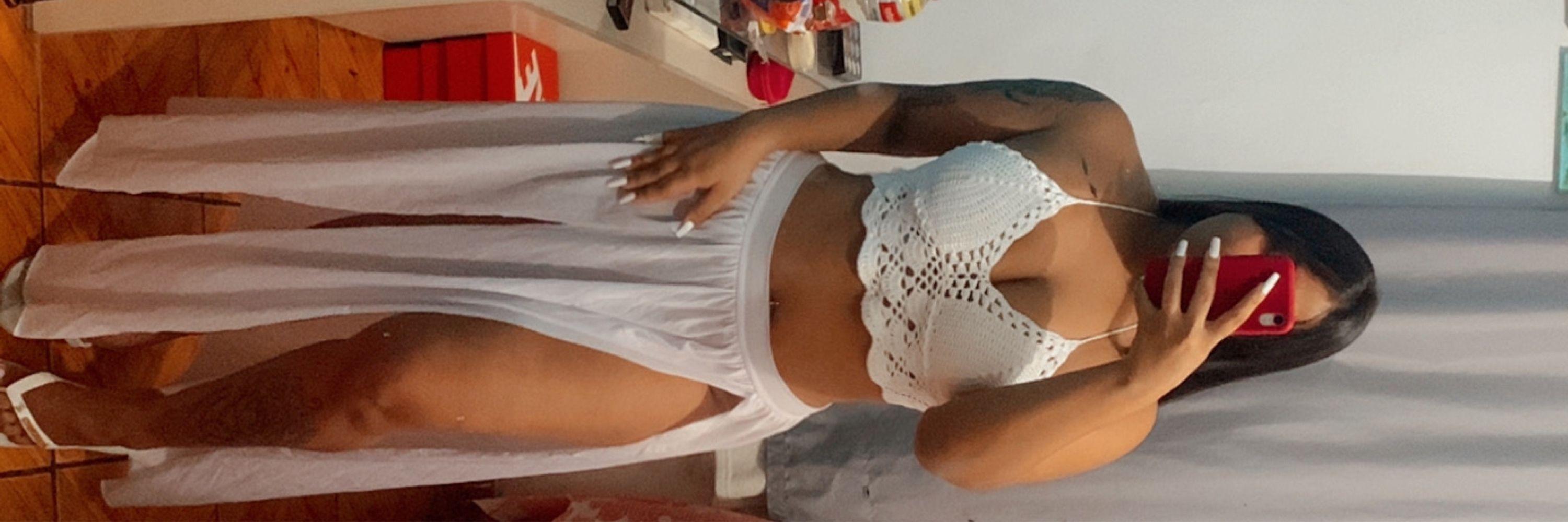 Emilly 