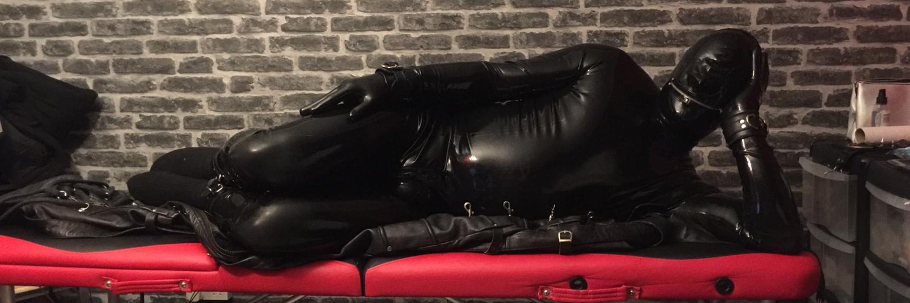 sub rubber gimp 