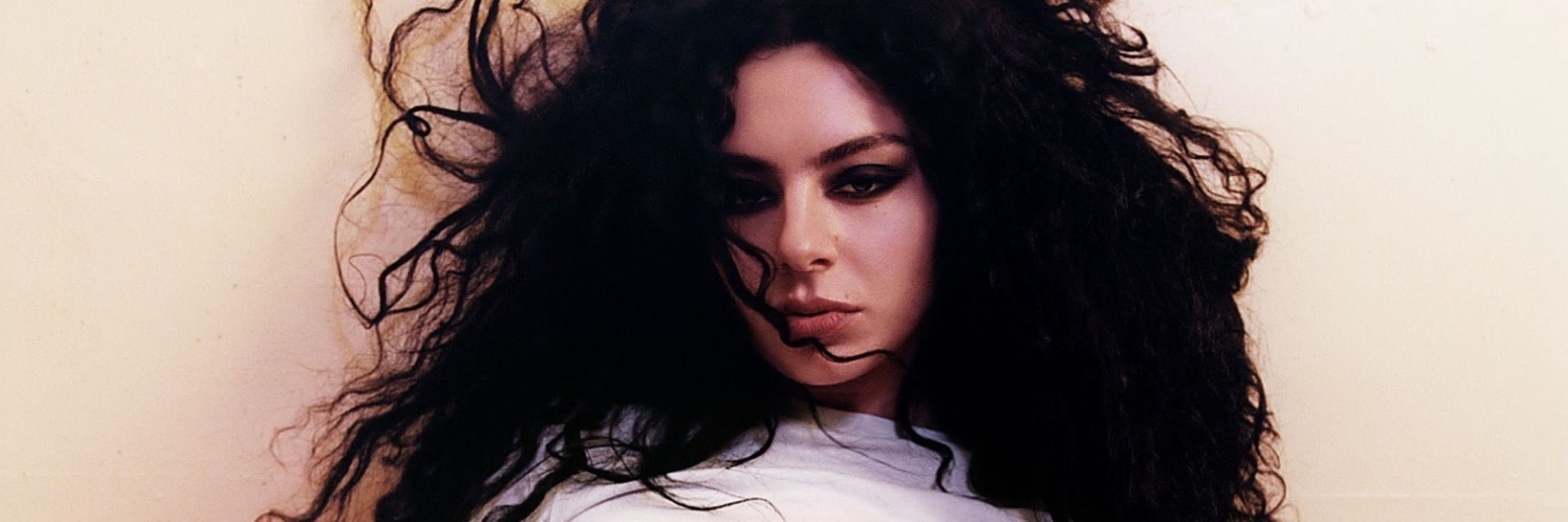 trechos charli xcx 💚