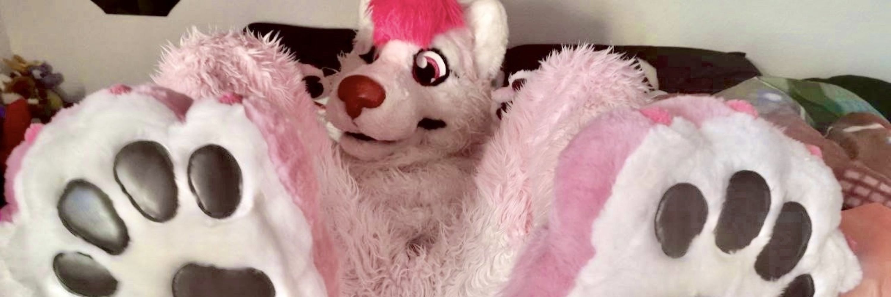bad pink wolfy 🔞 