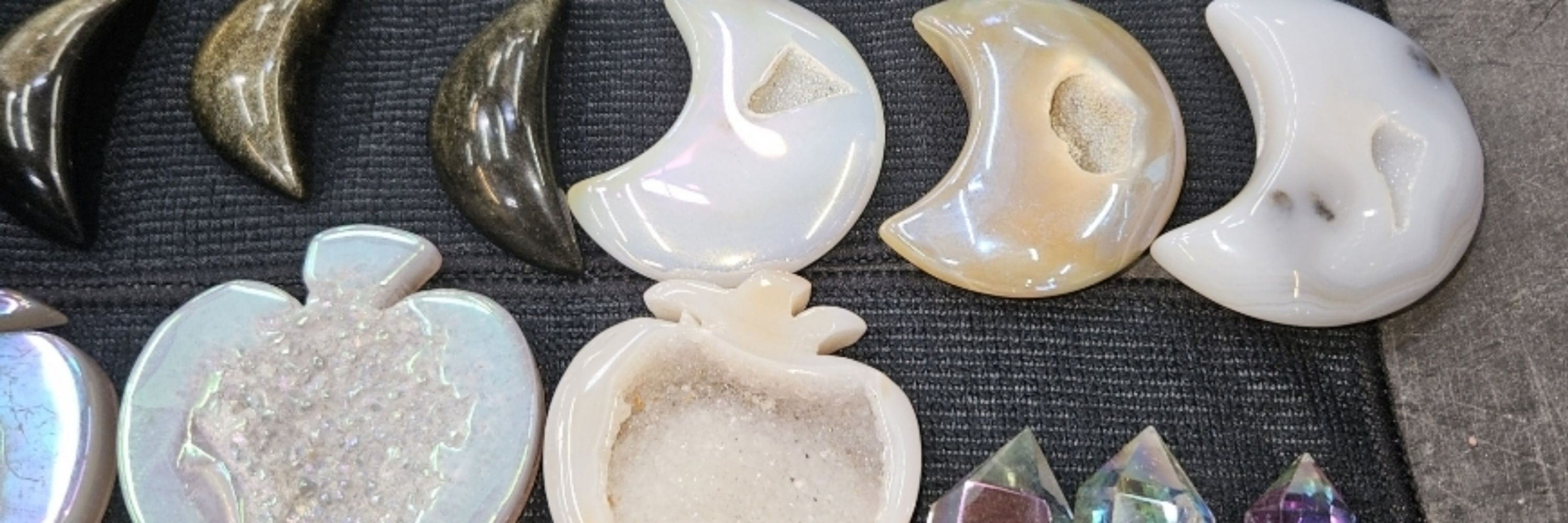 The Crystal Tarot Parlour