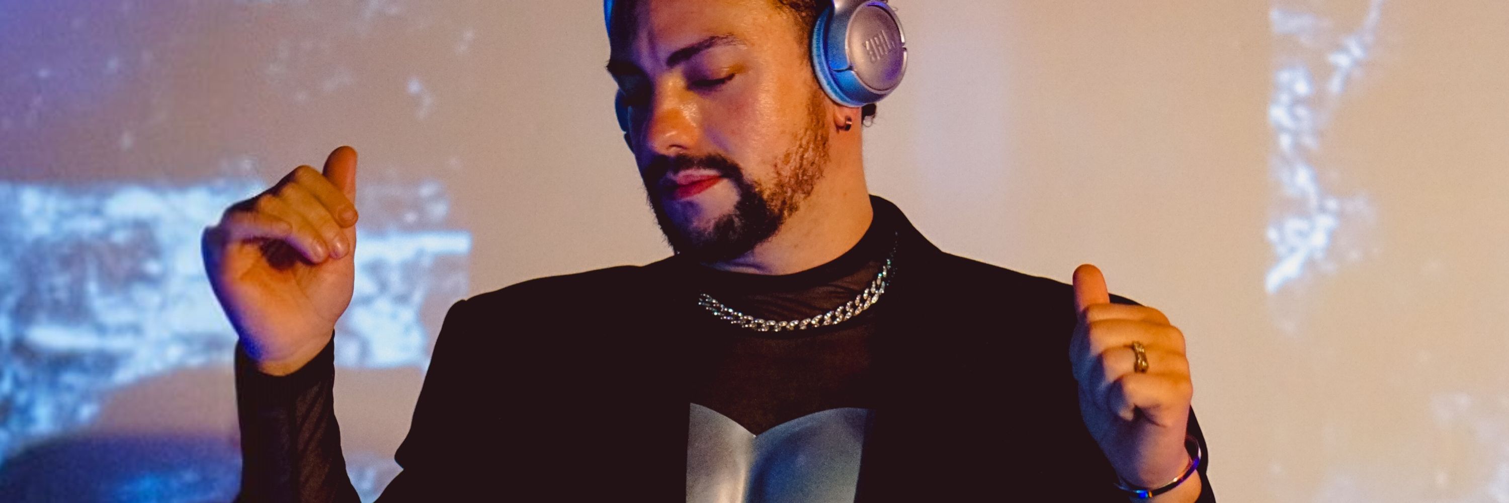 well the dj