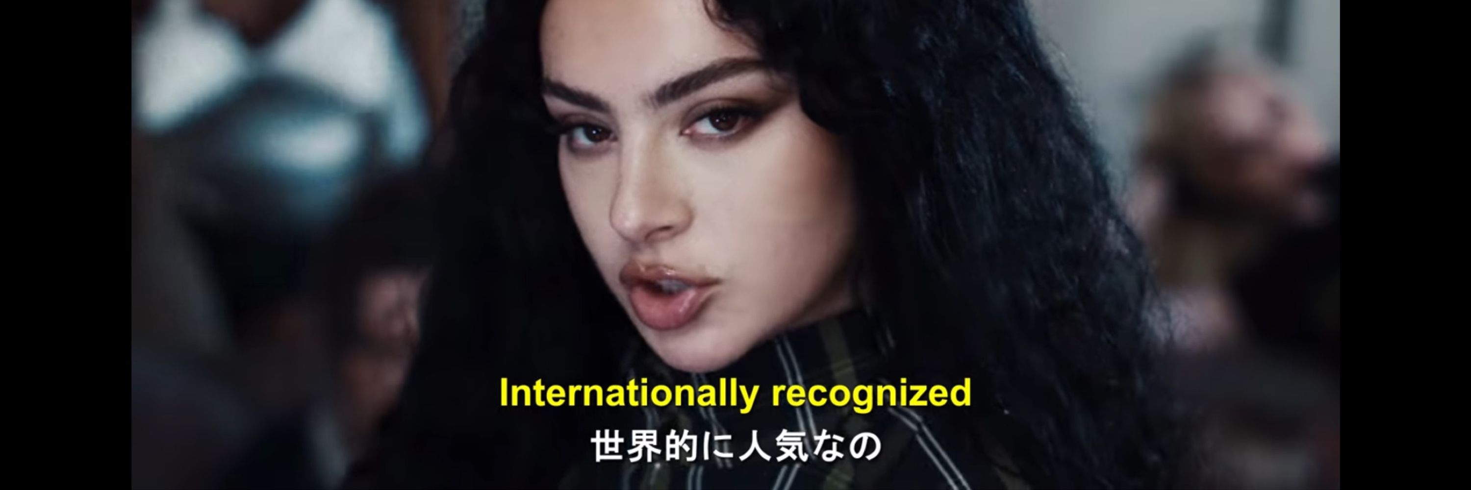 厠