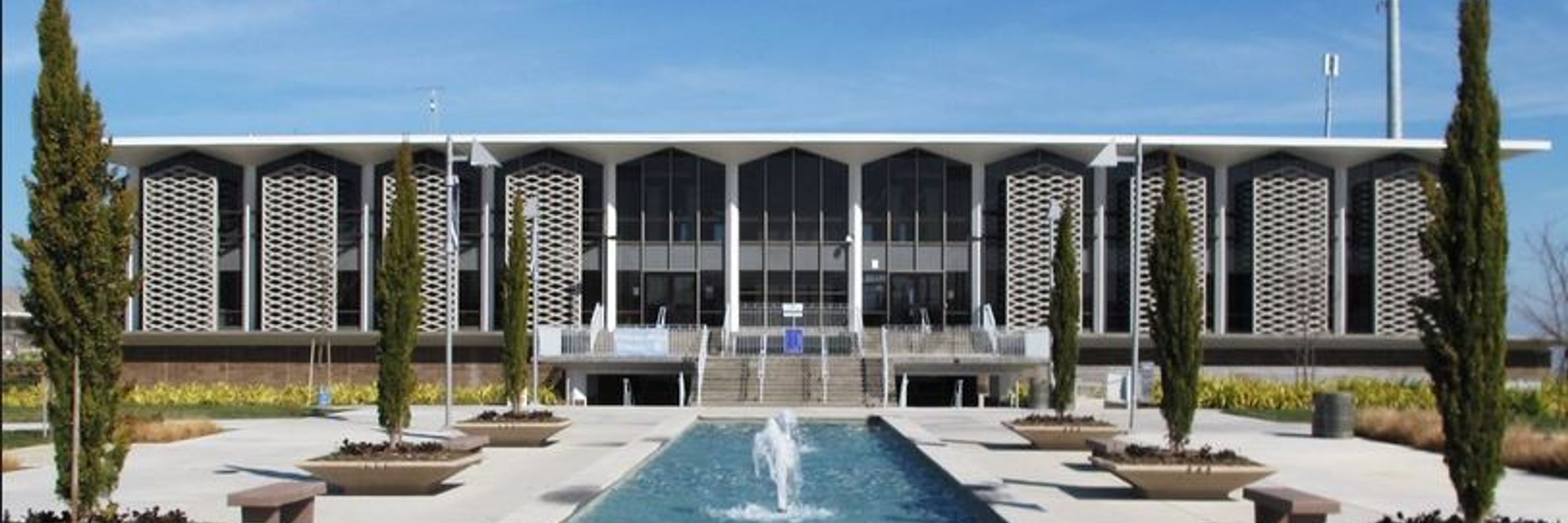 College of San Mateo Library
