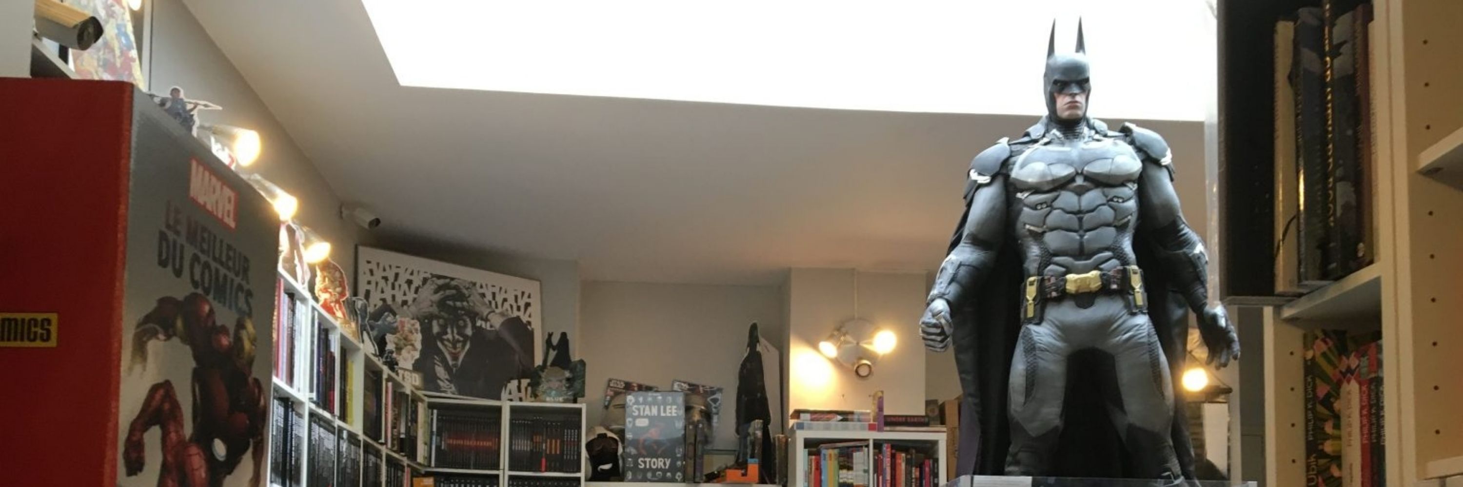 AstroCity Comic Shop