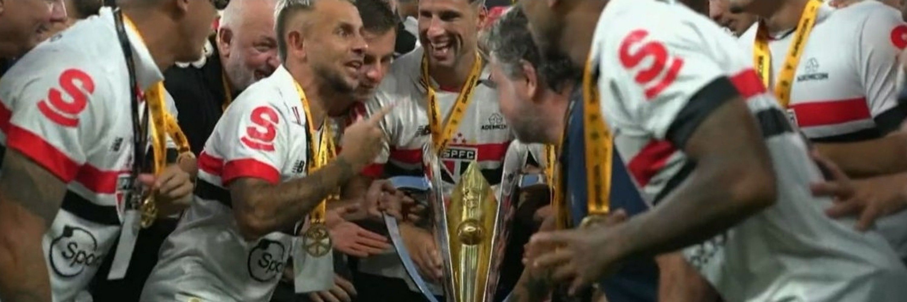 mano mikas