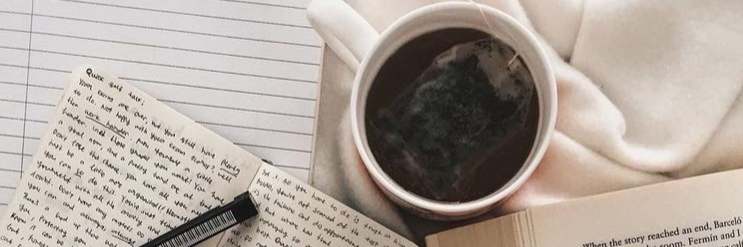mirror 📚🖋️
