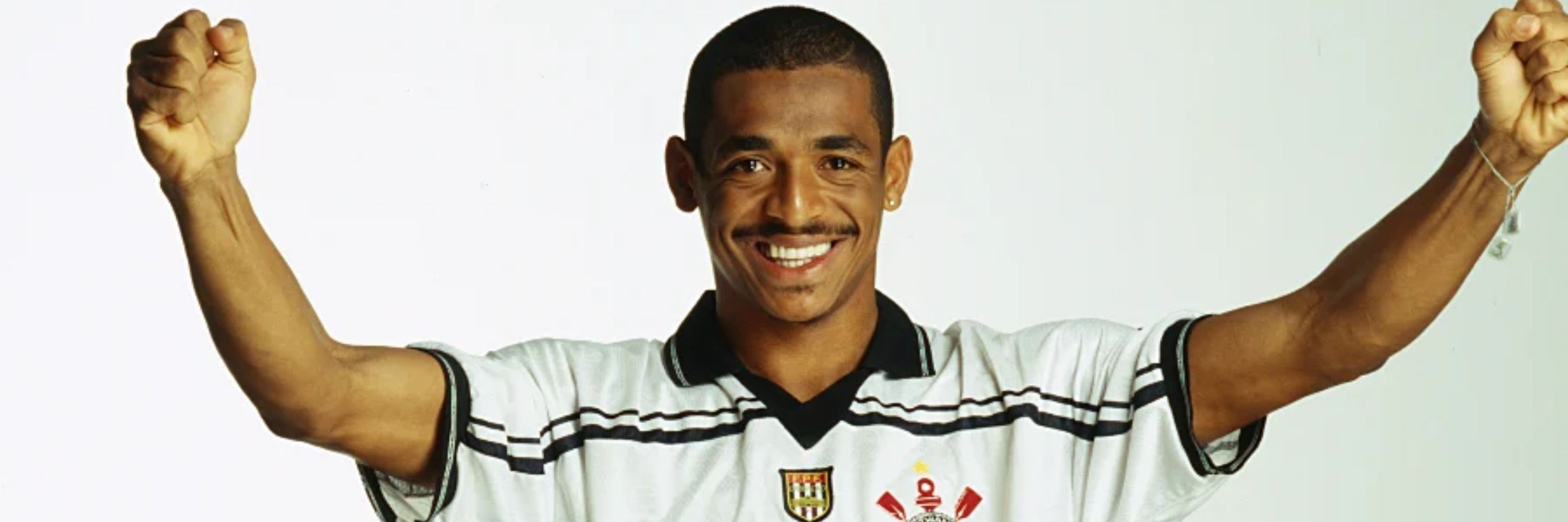 Sorriso Vampeta