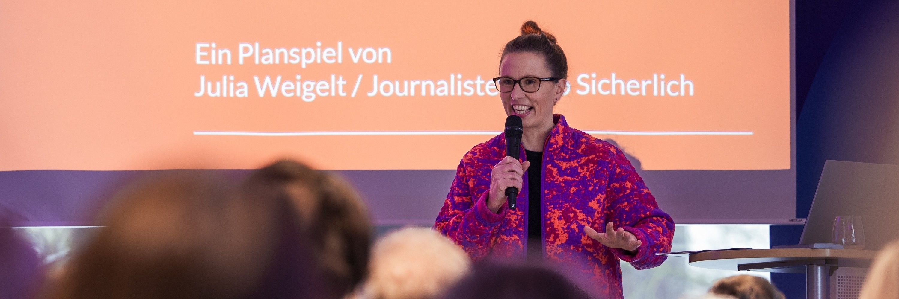 Julia "sicherer Griff ins Wespennest" Weigelt