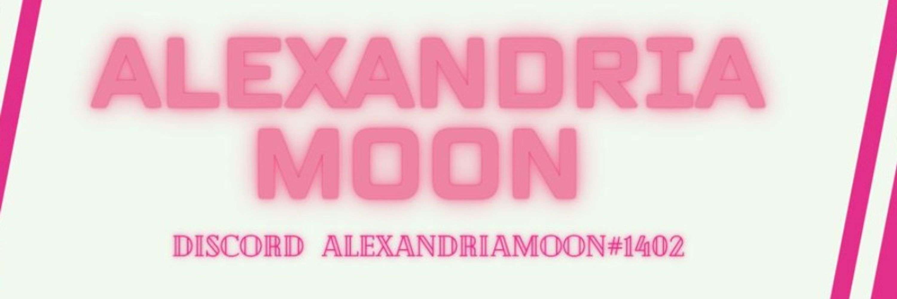 Alexandria Moon :}