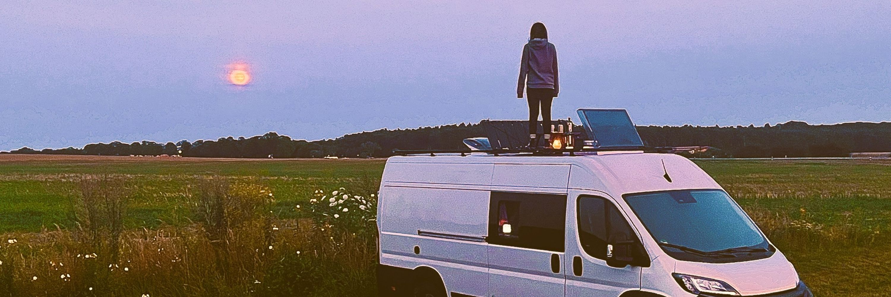 vanlavita | van life & travel🚐🌍