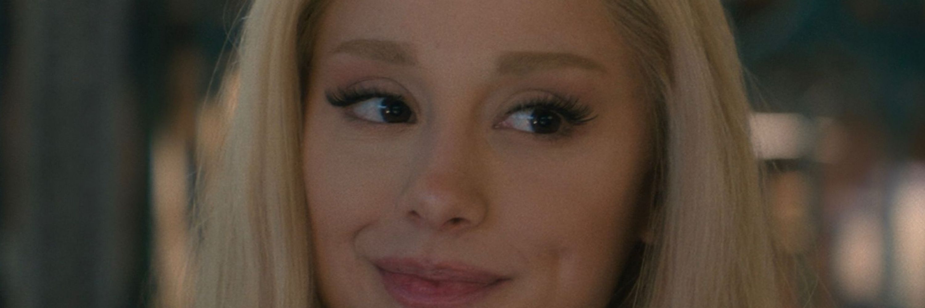 Revendedor da R.E.M. beauty by @arianagrande