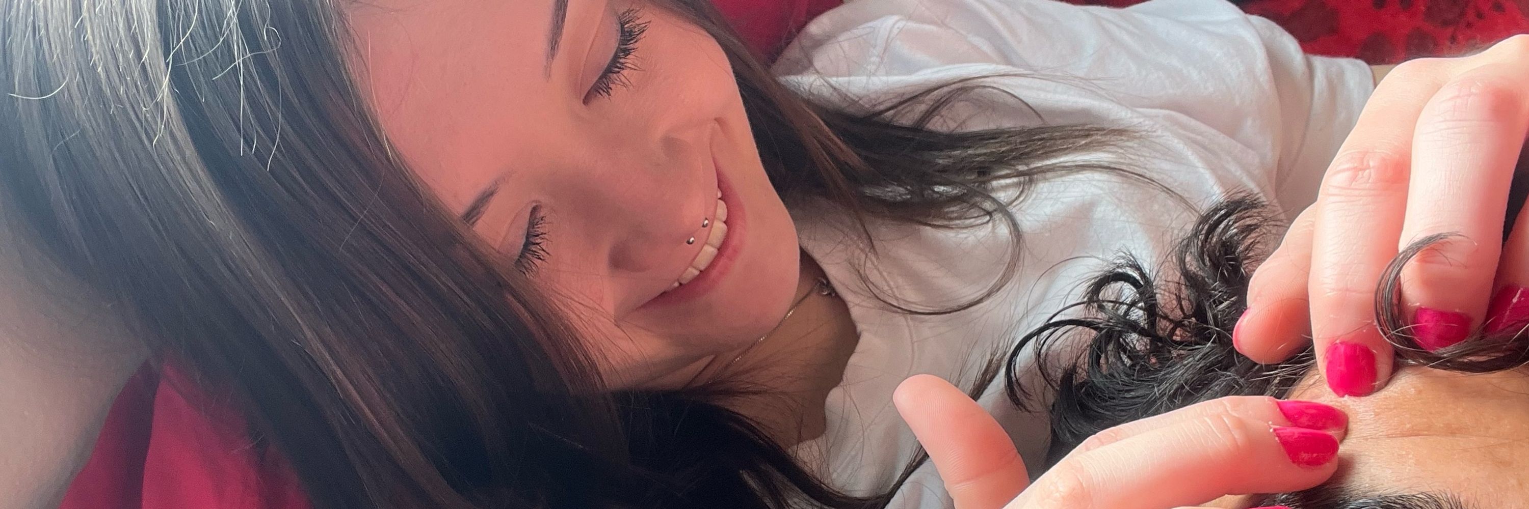 transa rindo e dorme chorando 