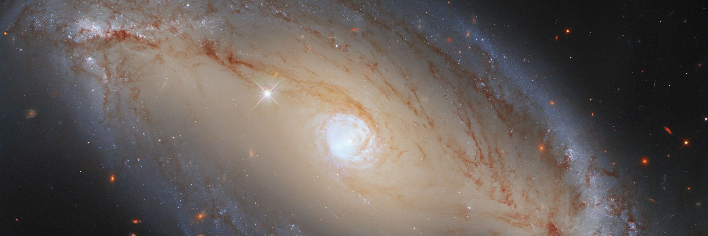 Hubble 🔴 Gallery