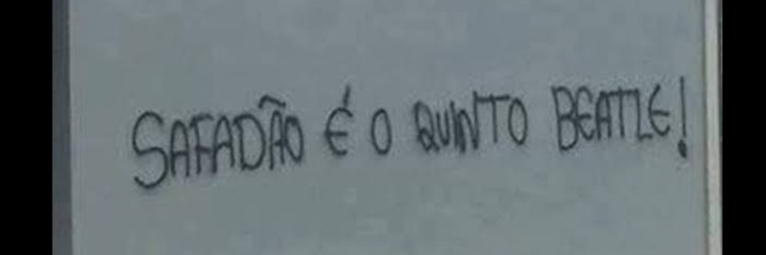 não é carla com k