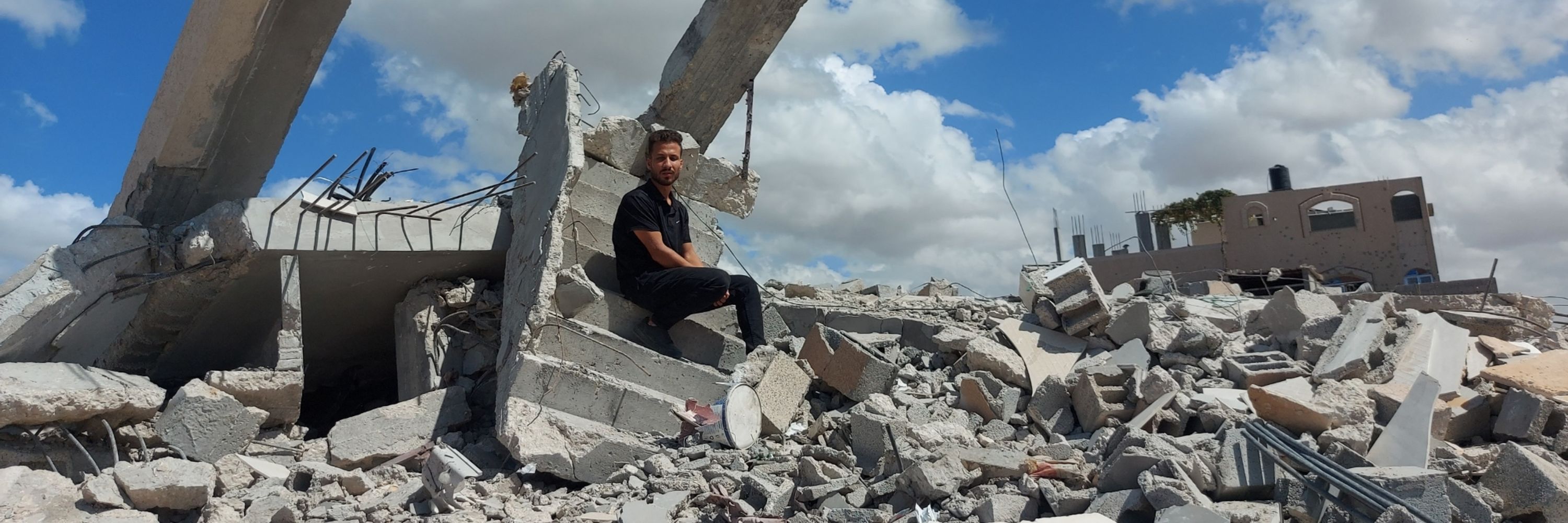 Help Mahmoud and his family