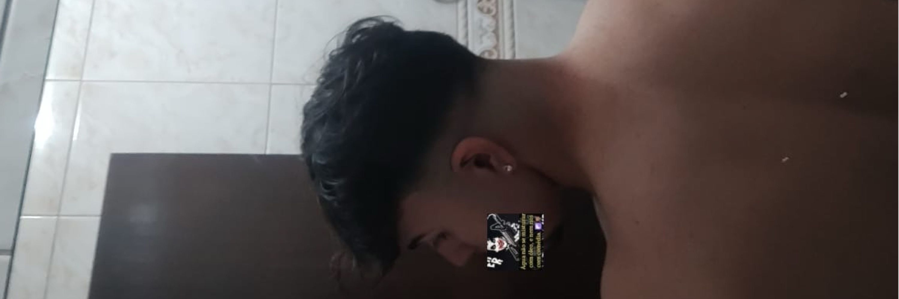 b'💋