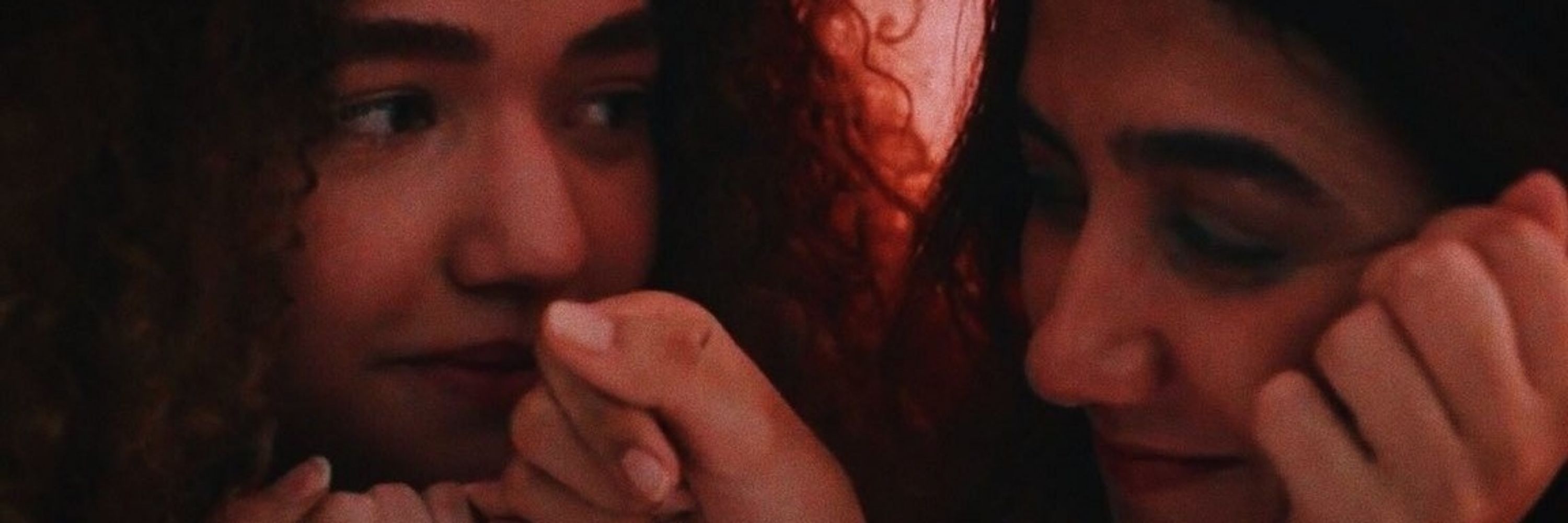 Malu |-/ 