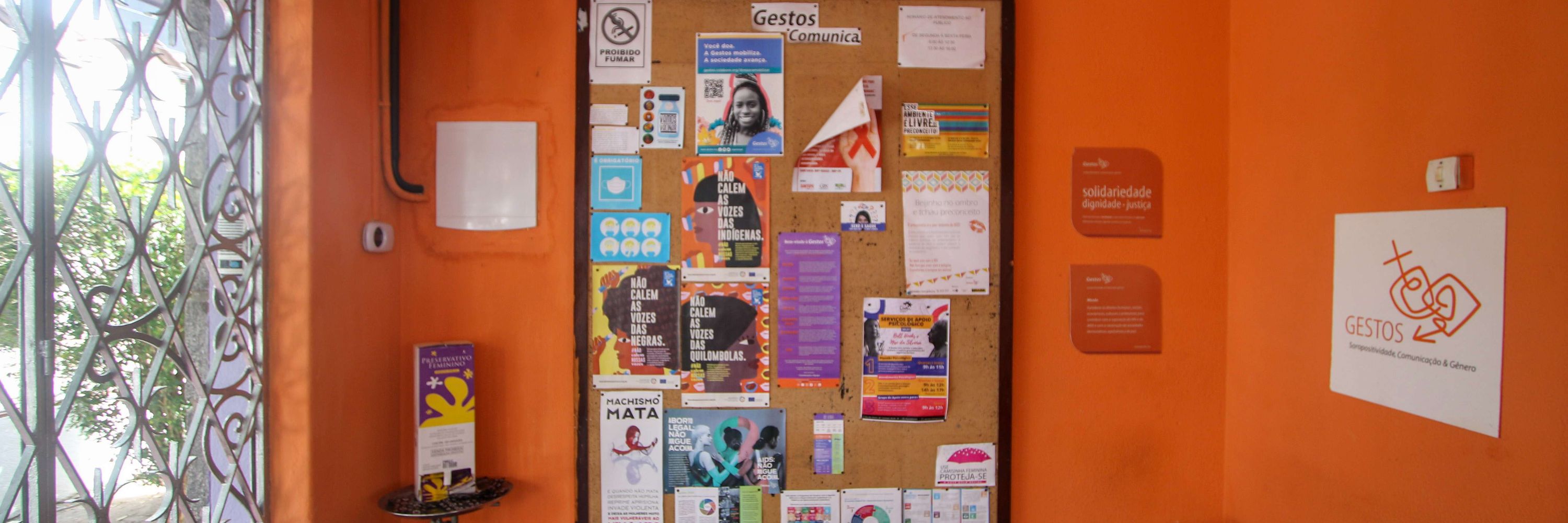 Gestos - Soropositividade, Comunicação e Gênero