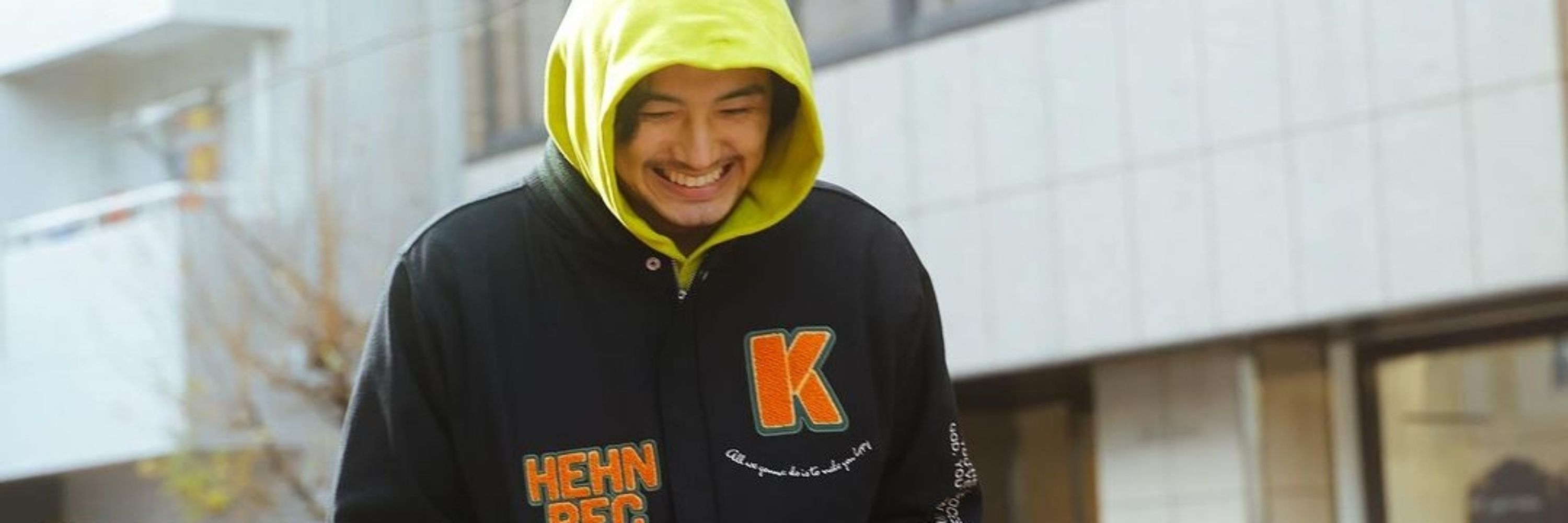 むー。