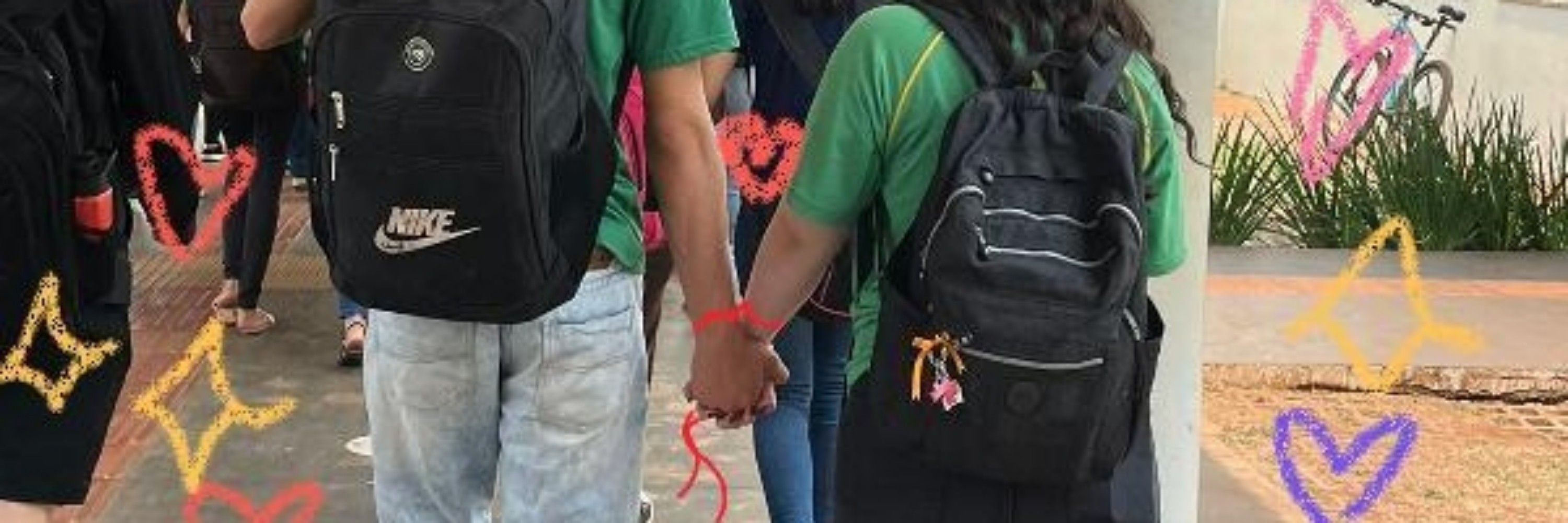  alanis está amando 