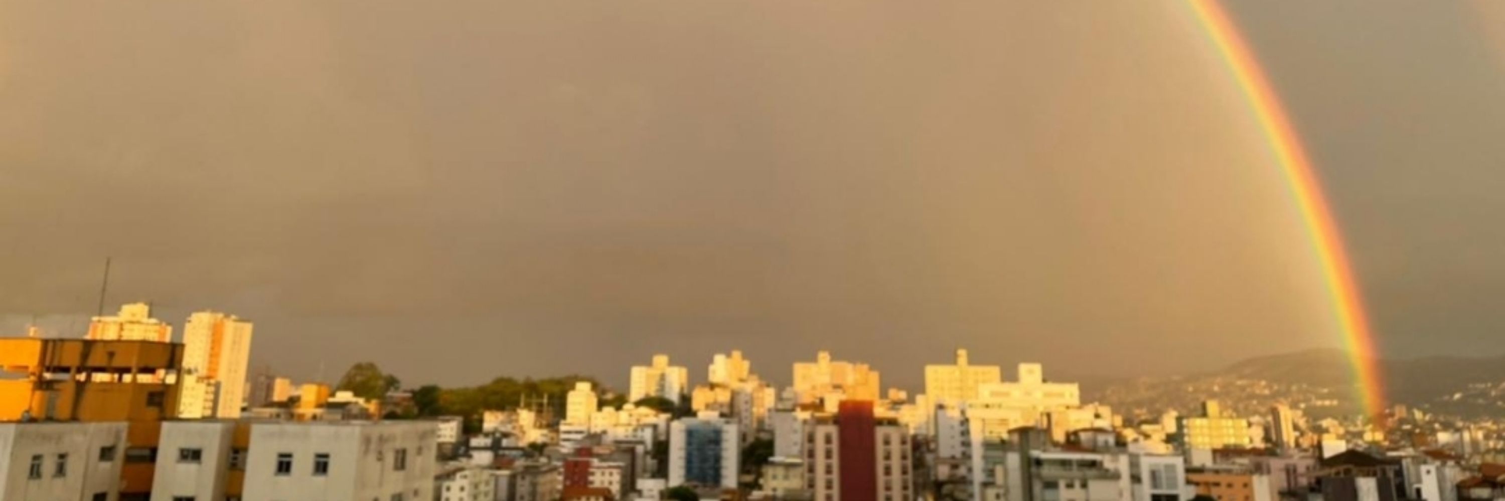 Raiou o sol