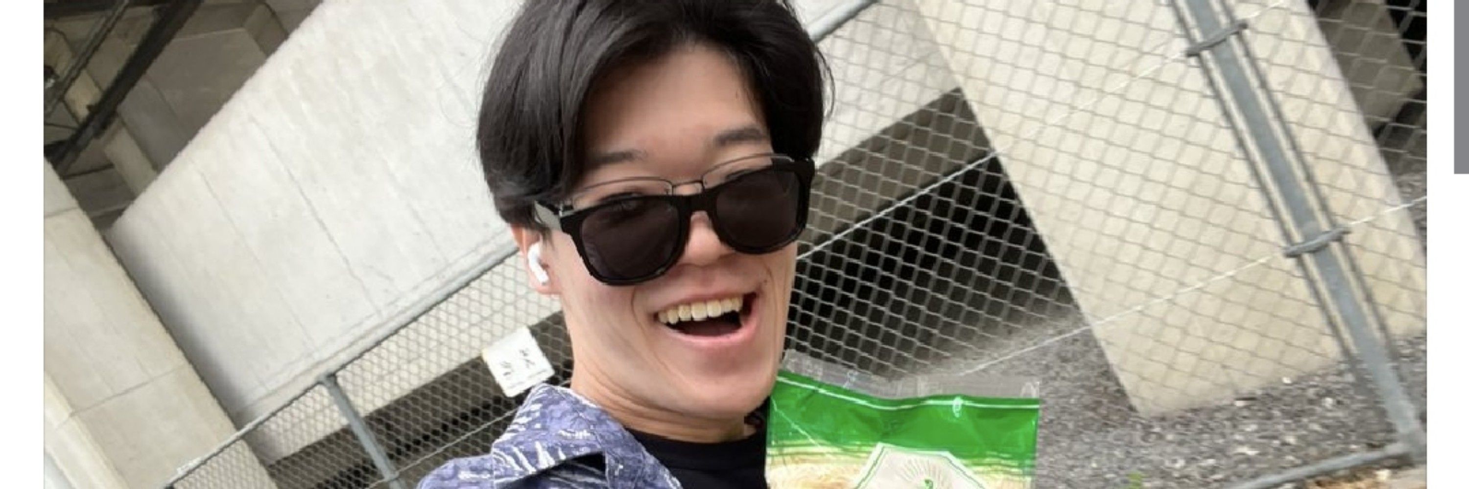 偽デスモモイ