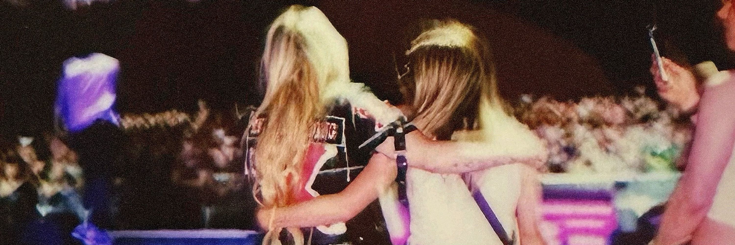 isa met avril ♥