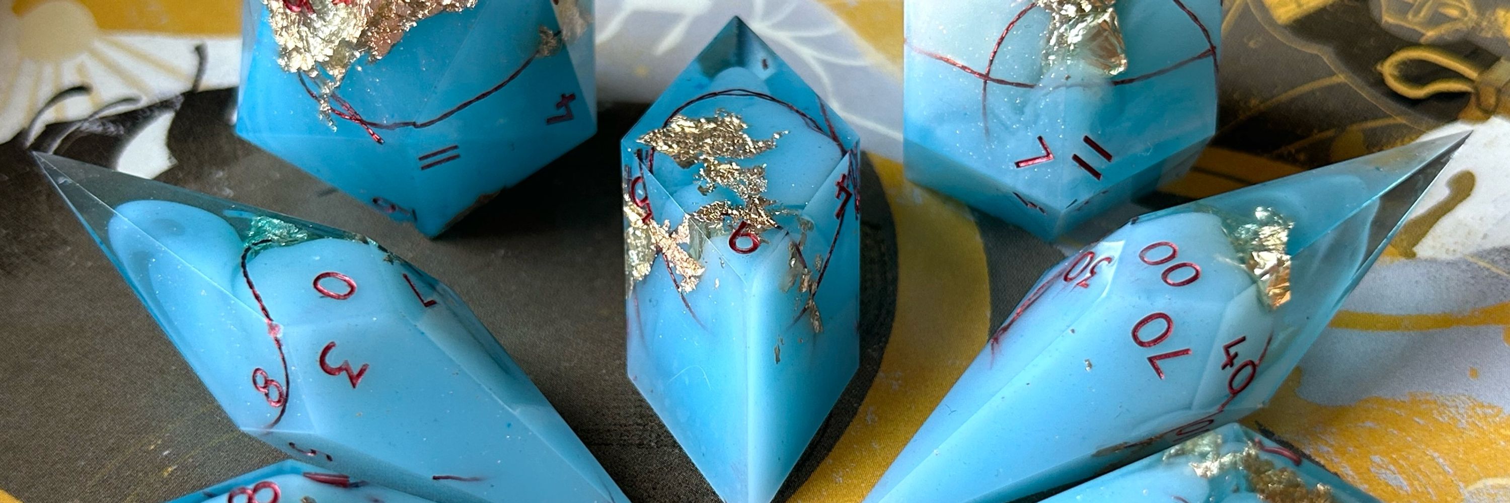 earthlydice 🍃@ apr drop launched!!