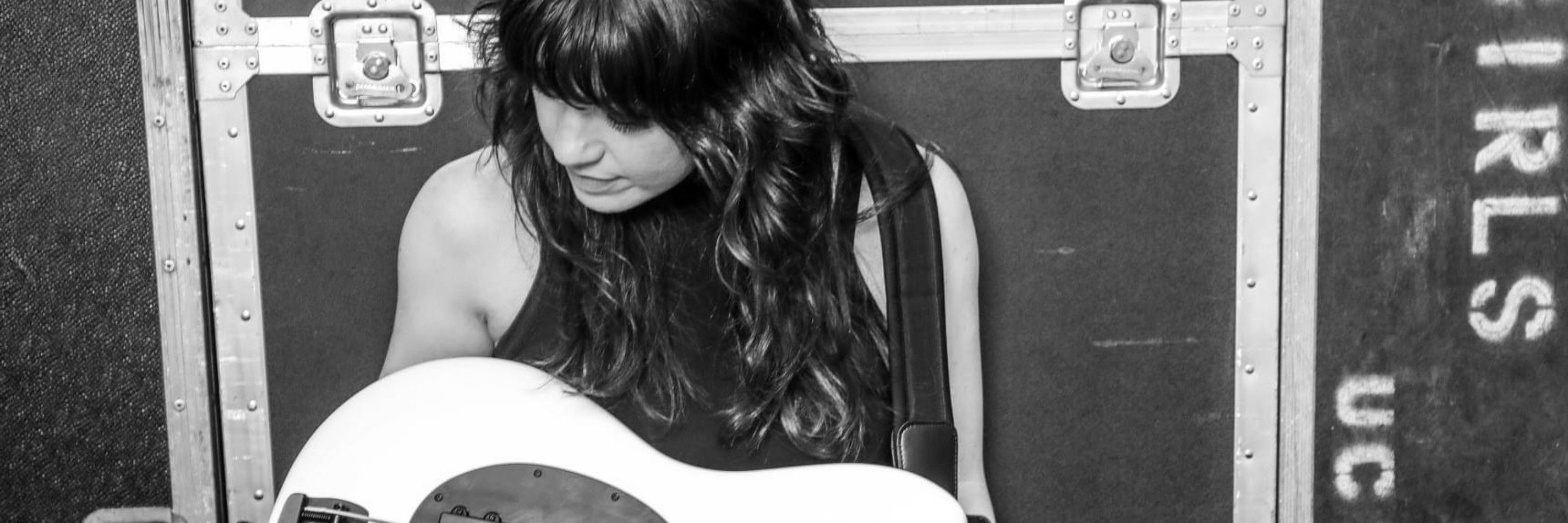 EMMALUCOS! - FC Emma Anzai 🇧🇷🎸