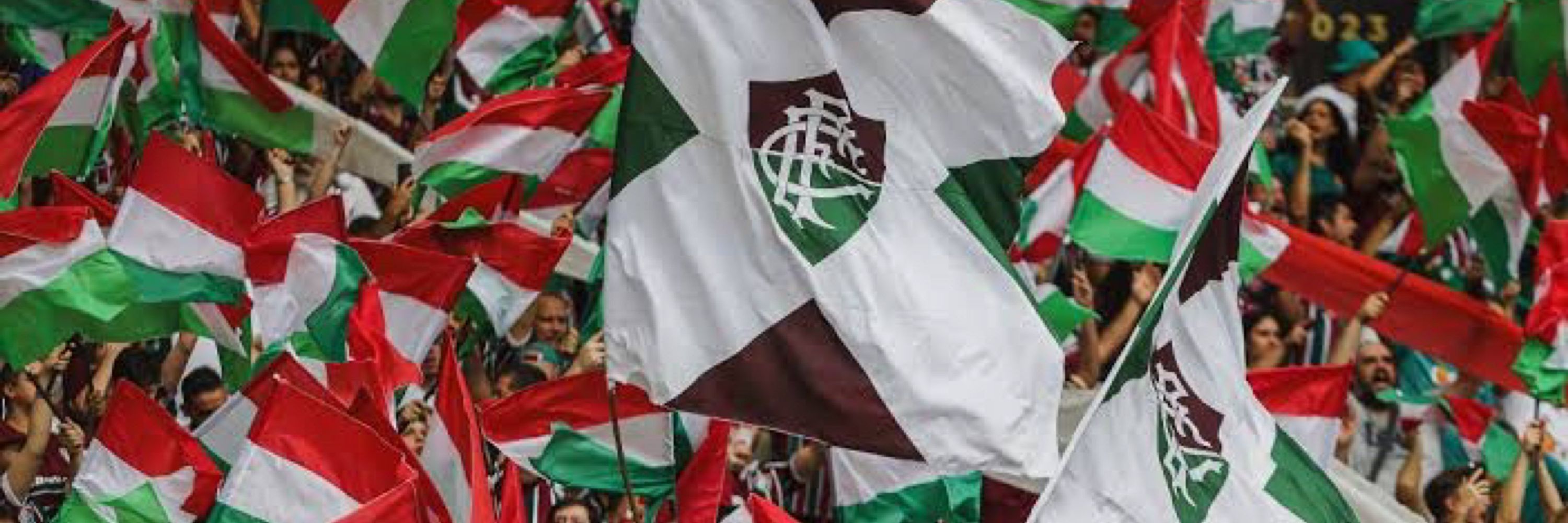 débora 🇭🇺