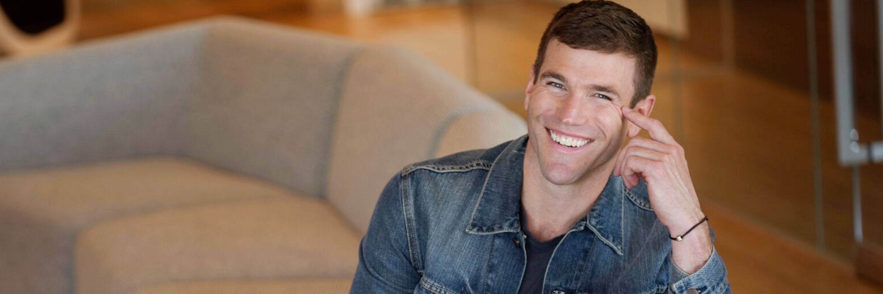 Austin Stowell Network