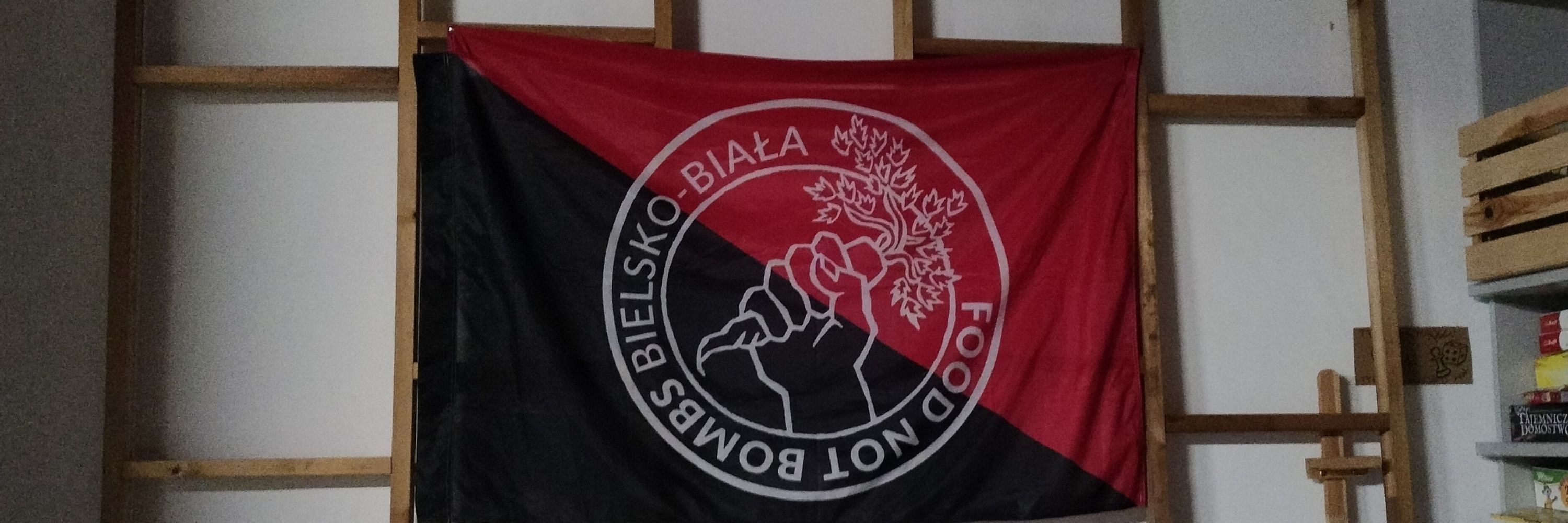 Mika 🏴