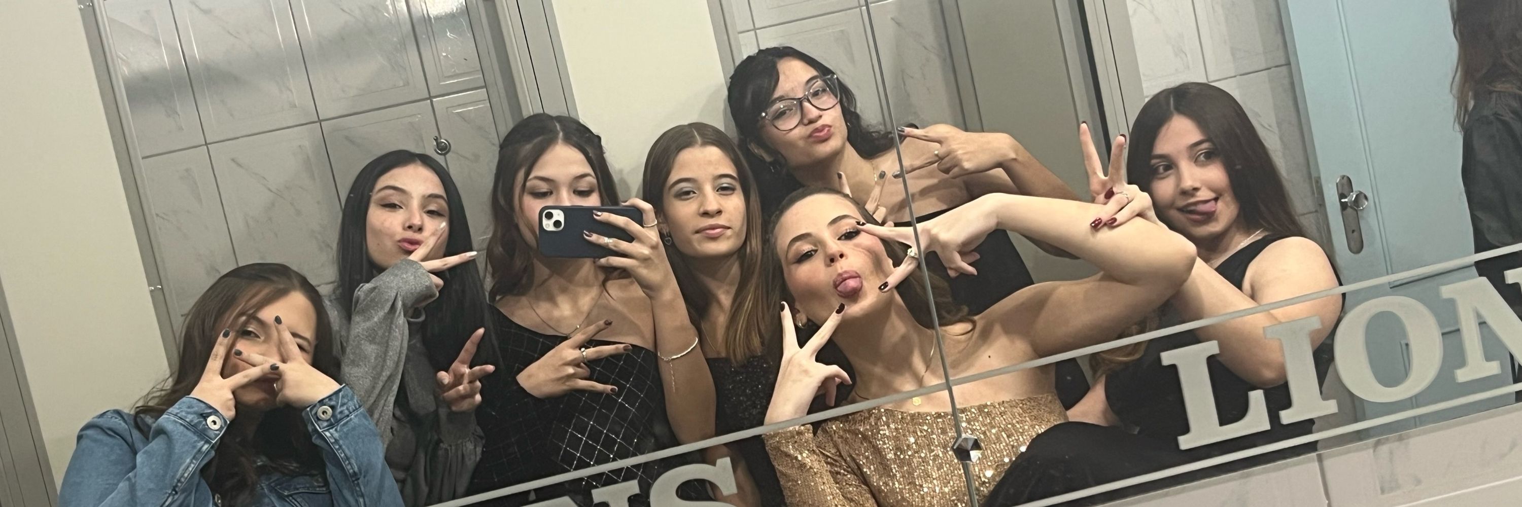 Larii