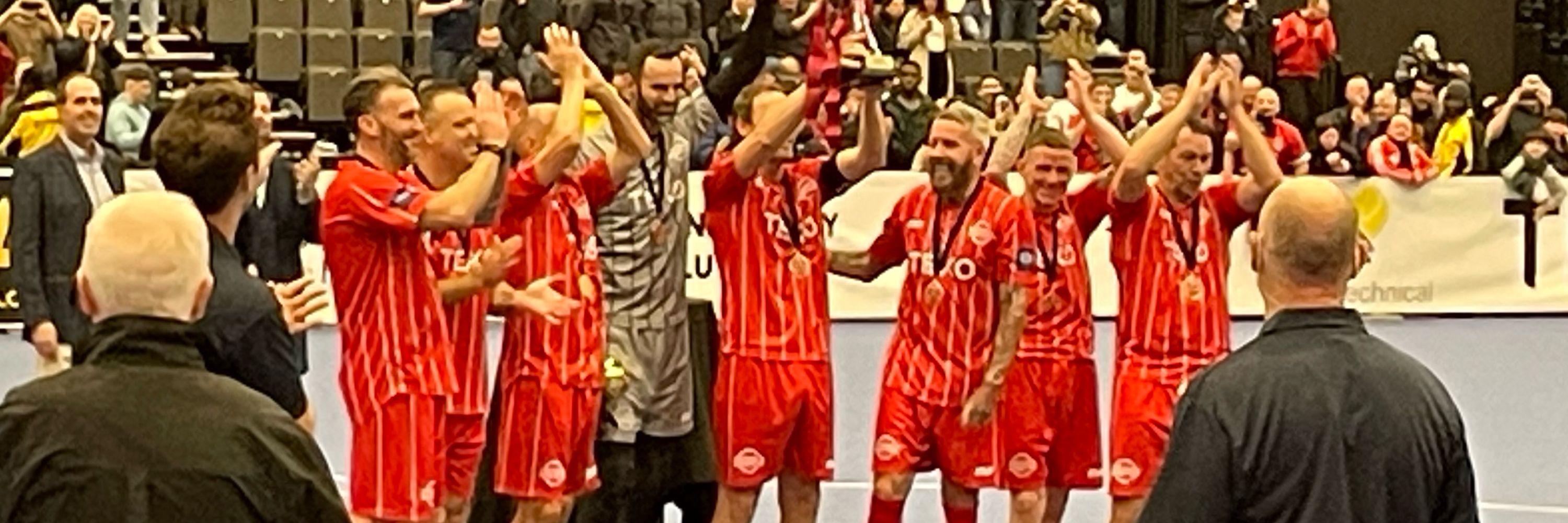 Gus Tawse 🔴⚪️🔴⭐️⭐️