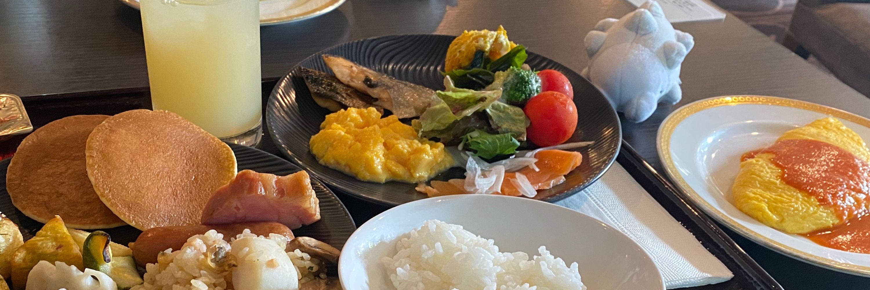 まく