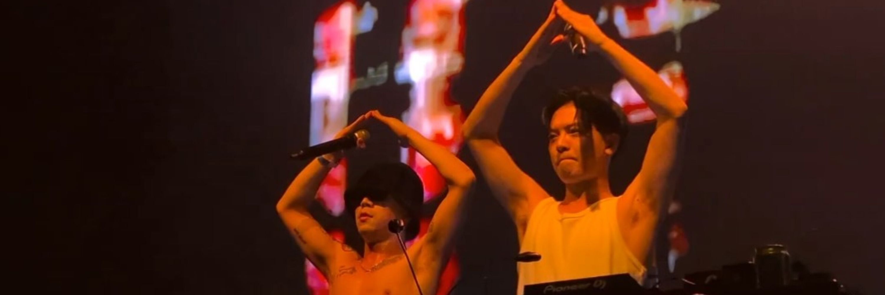 DONGURIZU: FAN ACCOUNT 👽🪩🛸