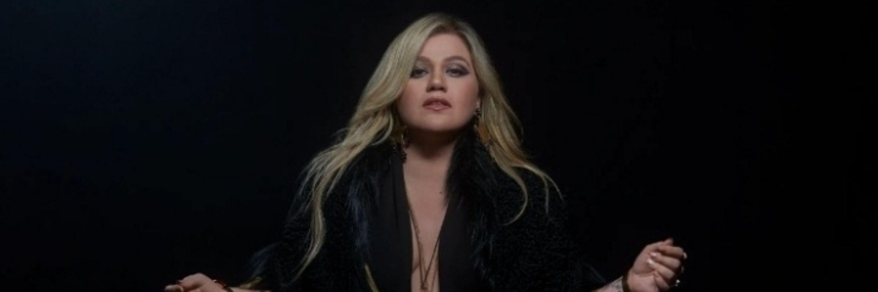Kelly Clarkson Stan