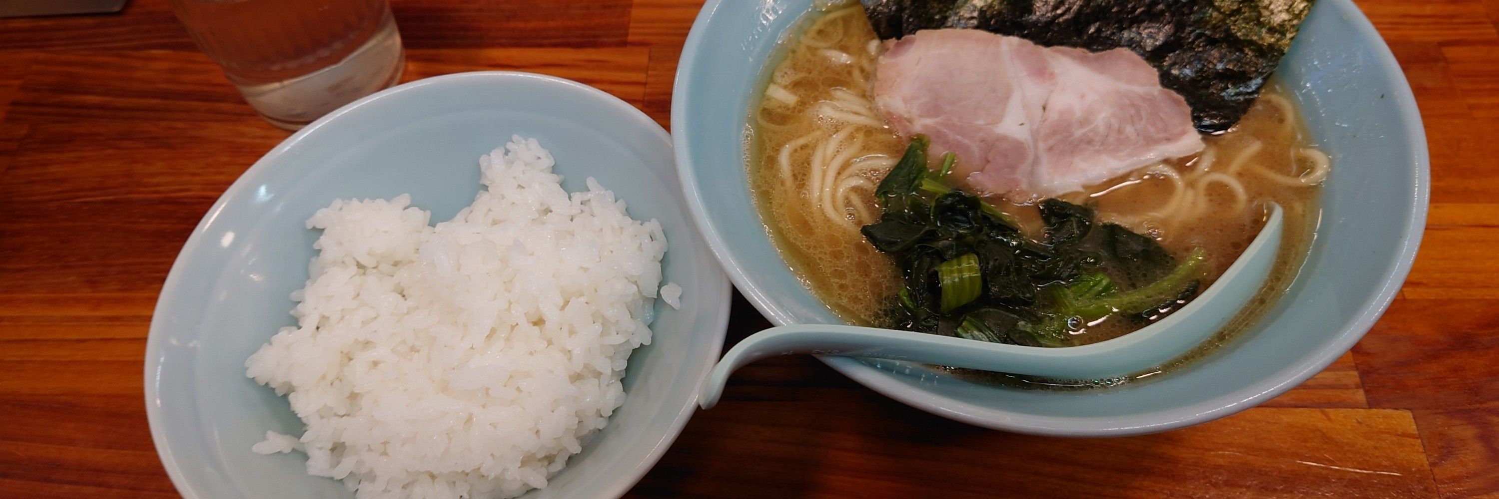 燐/タイ人