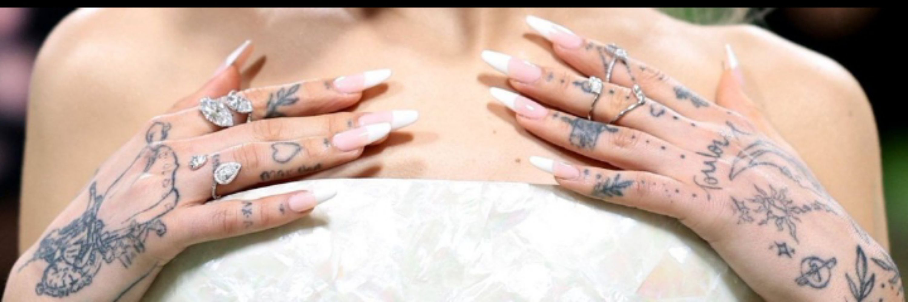 Mari ~ jurídico tattooed heart | ❀ 💋
