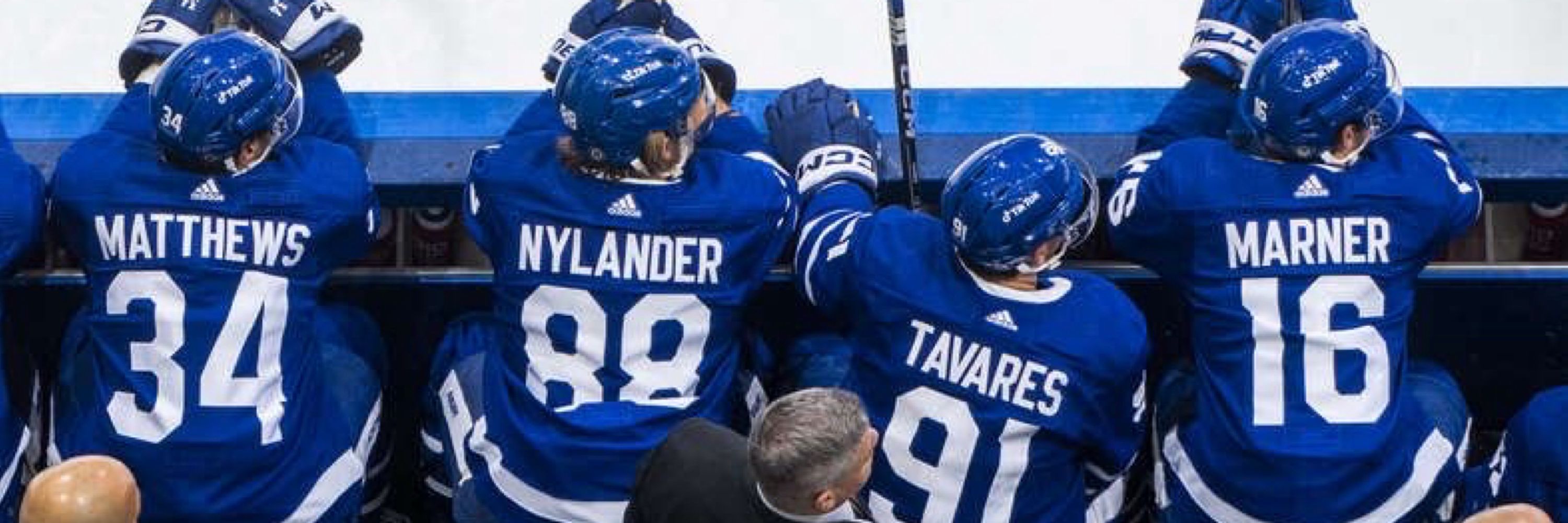 Mari 🏒| sofrendo com os Leafs 