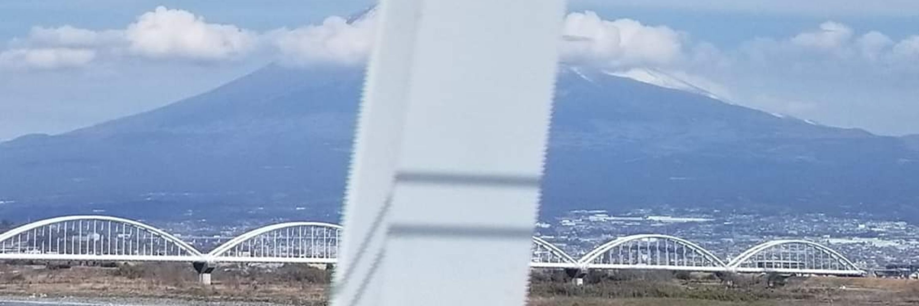 とも