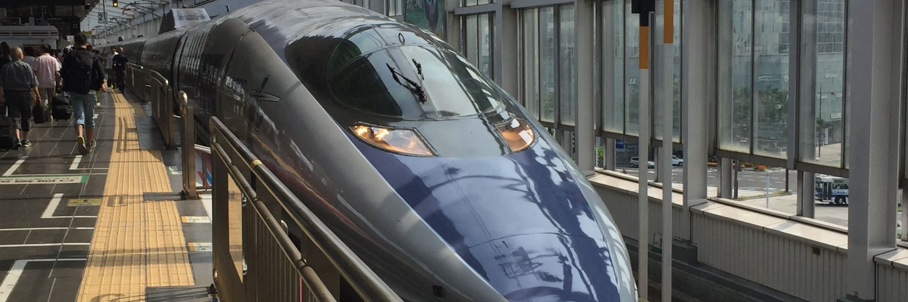 東山みなみ